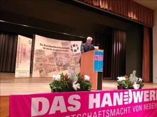 Bild 13 Part 2 Meisterfeier