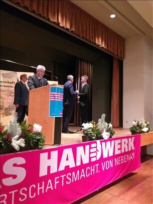 Bild 17 Part 2 Meisterfeier