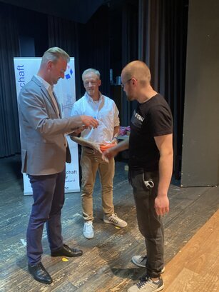 Bild 05 Freisprechung Teil 1 September 2021